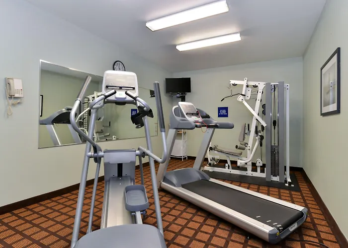 Microtel & By Wyndham Ft. Worth North/ 2*
